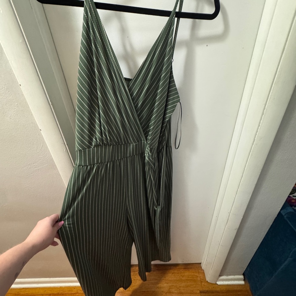 Kaileigh Green Jumpsuit Elegant Silhouette